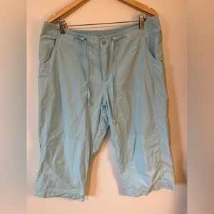 Columbia Aqua Blue cropped pants